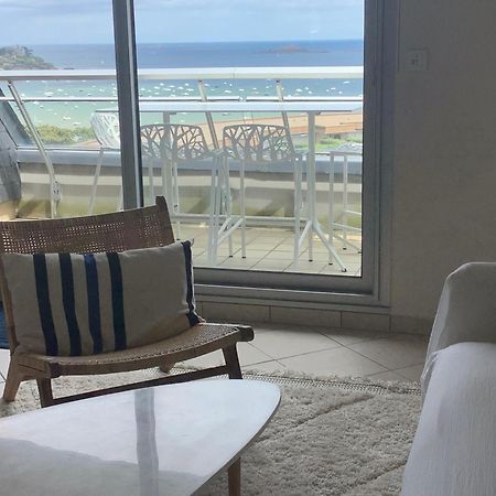 HEOL - appartement 2 chambres - vue mer et parking Dinard Extérieur photo