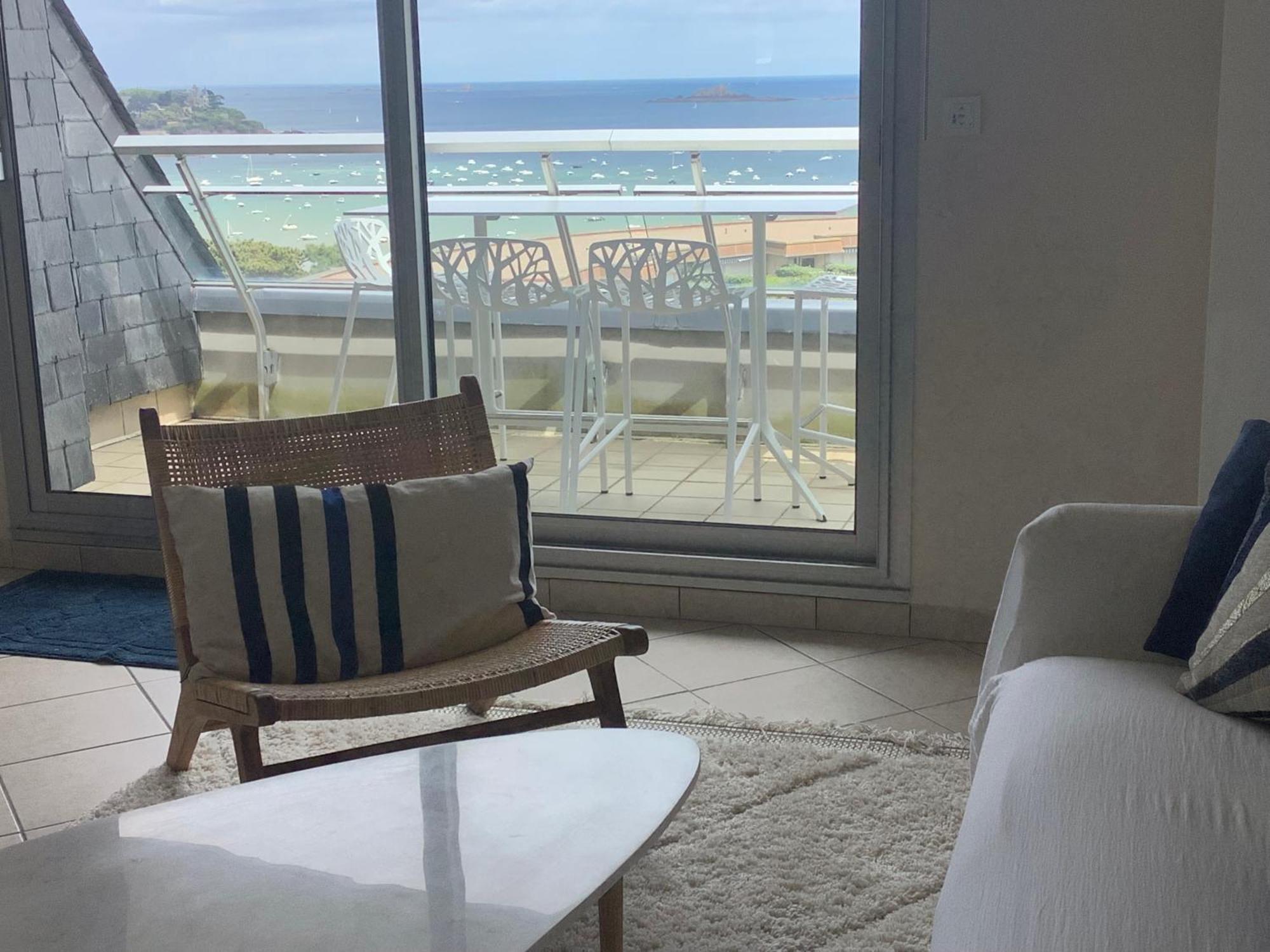 HEOL - appartement 2 chambres - vue mer et parking Dinard Extérieur photo